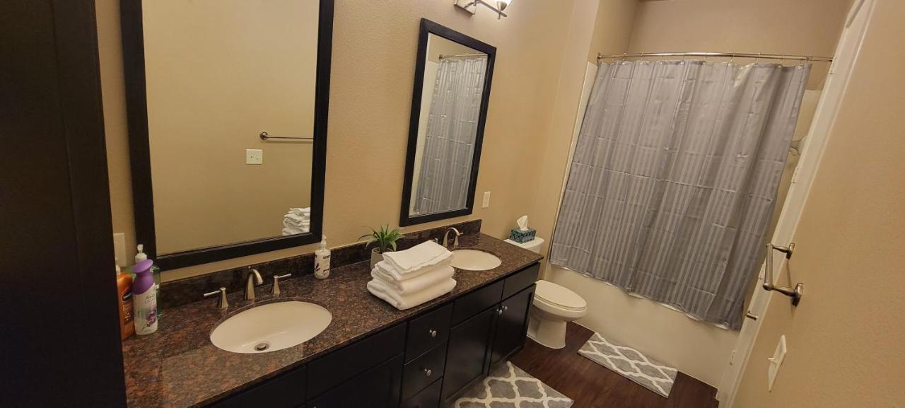 Luxury 1Br Condo Wbalcony - Galleriariver Oak Houston Extérieur photo